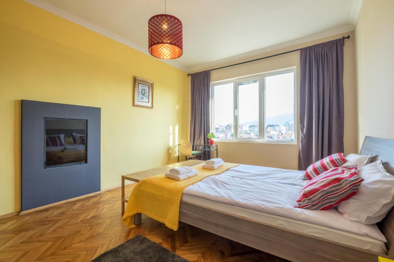 Artistic & Spacious 2Bd Central Apt By Flat Mаnager Sofia Exterior photo